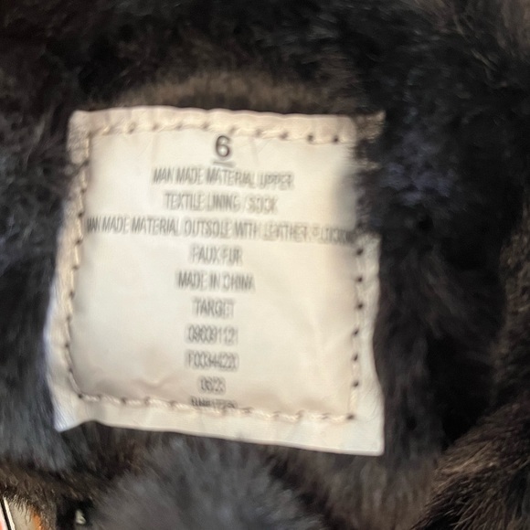 Women’s Carla waterproof winter boots by Universal Thread. - Picture 10 of 10